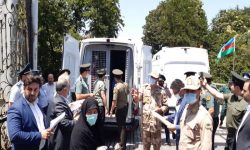 جمهوری آذربایجان ۲۱ زندانی ایرانی را از مرز آستارا تحویل داد
